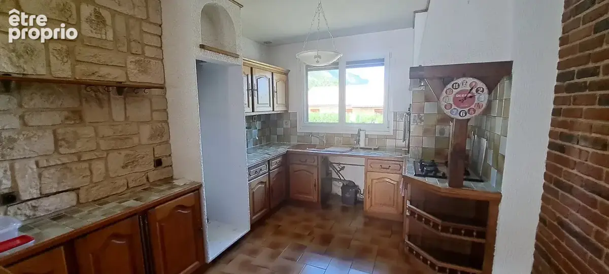 Villa avec piscine sur 1200 m2 de terrain - photo 8