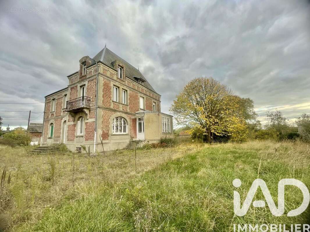 Maison 356 m² à Savy  - photo 2