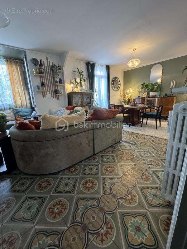 34500 BEZIERS - Bd de GENEVE - Appt 1er étage - 115m2 + véranda 20m2 + 2 greniers - Rénové - Isolé - Equipé - photo 9