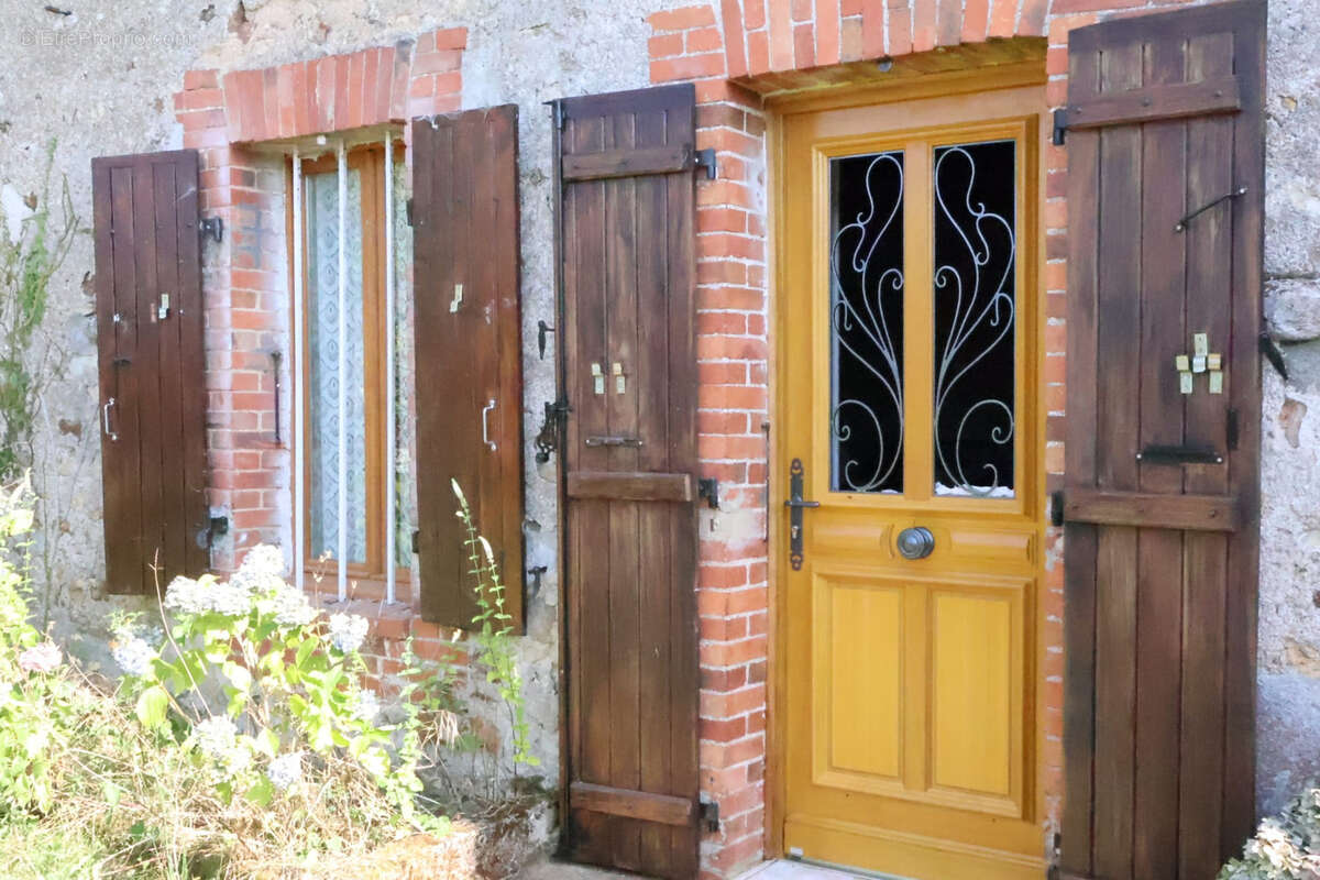 Maison à CHASSENEUIL-SUR-BONNIEURE
