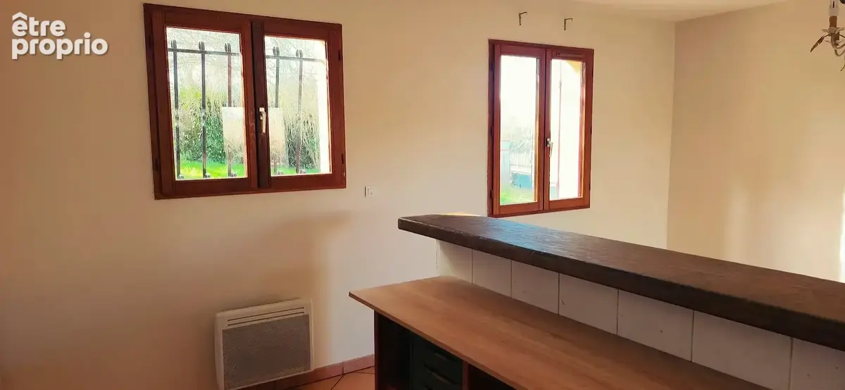 Maison individuelle récente avec garage et magnifique terrain arboré de 3000 m² - photo 5