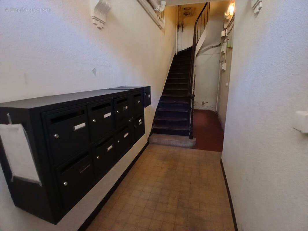 Appartement à MARSEILLE-3E