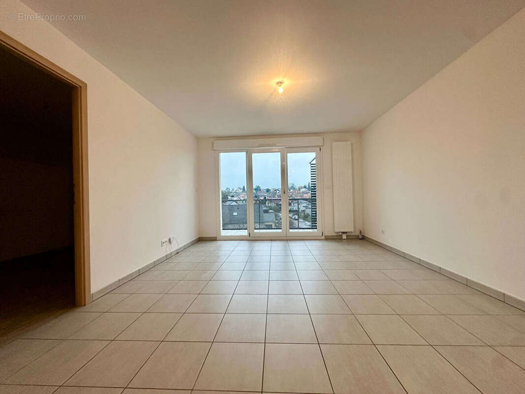 Appartement à SERRE-LES-SAPINS