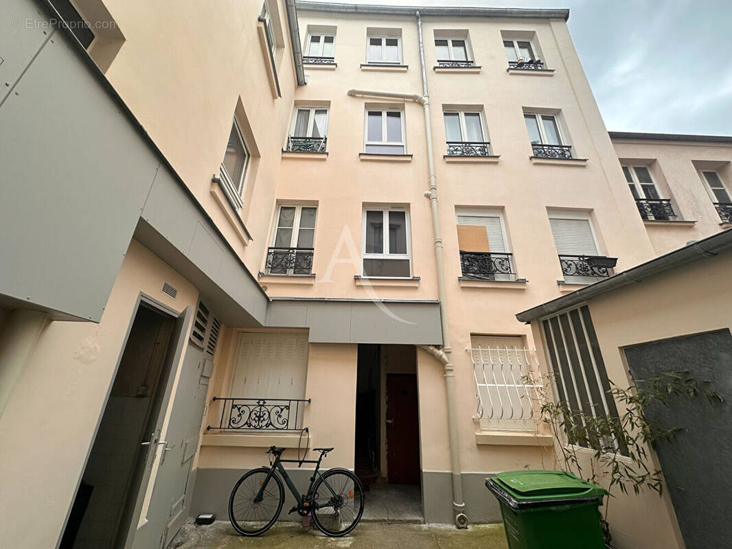 Appartement à PARIS-11E