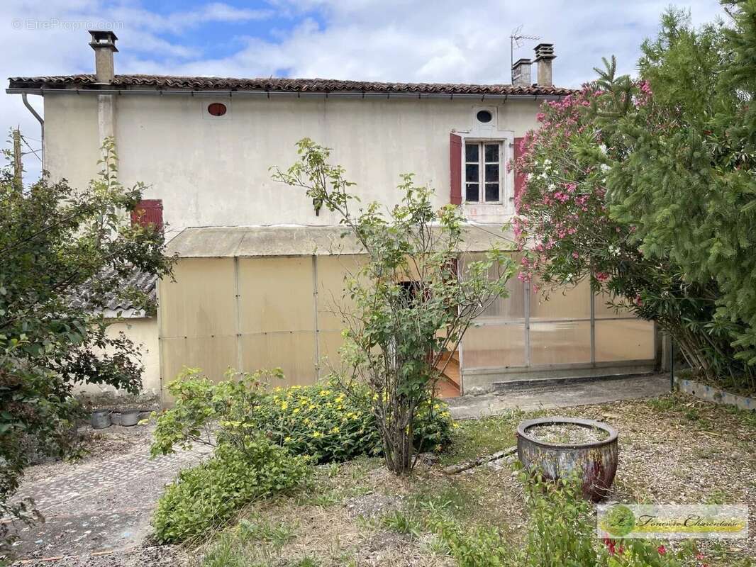 Maison 103 m² à Verdille  - photo 19