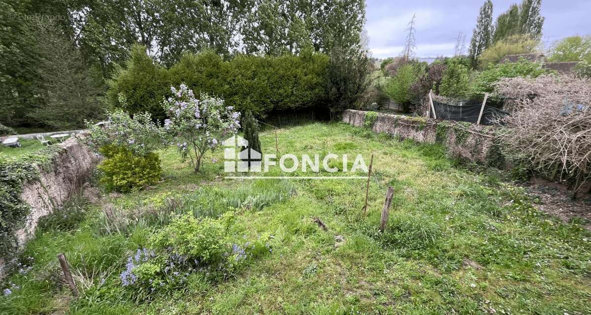 Maison à CONNERRE