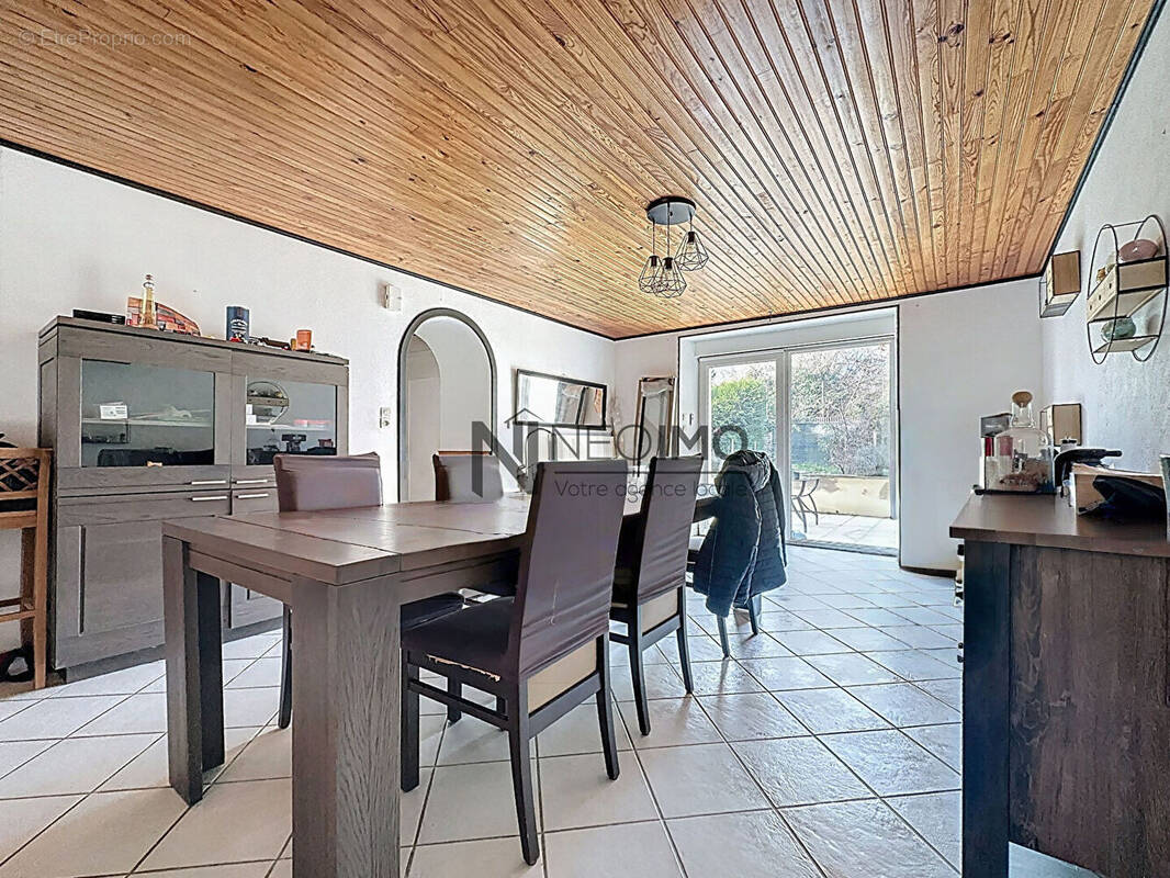 Maison à LIFFOL-LE-GRAND