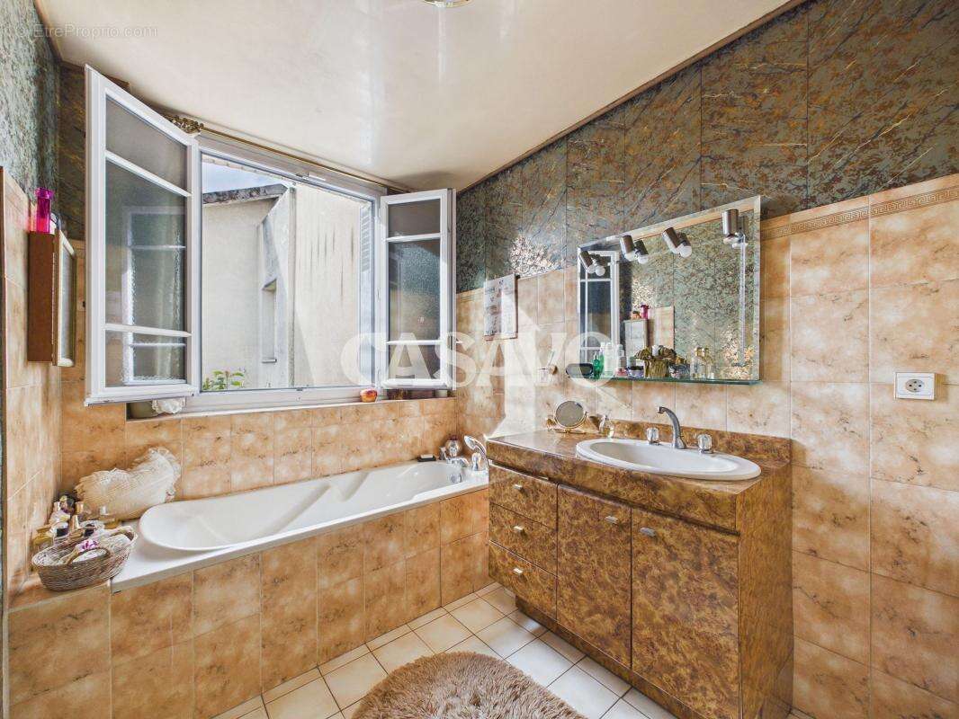 Maison à FONTENAY-SOUS-BOIS