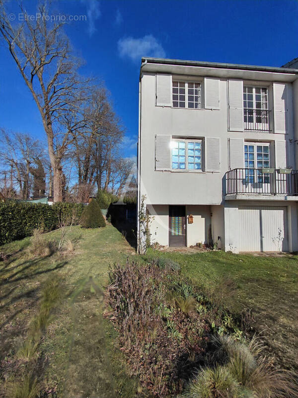 Maison à CONFLANS-SAINTE-HONORINE