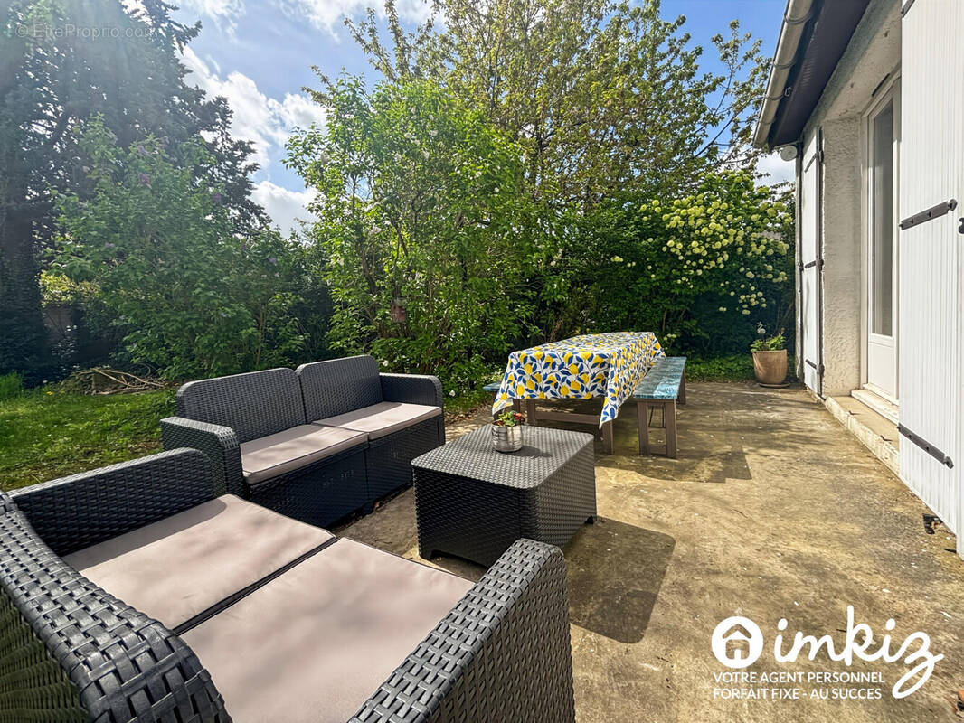 Maison à SAVIGNY-LE-TEMPLE