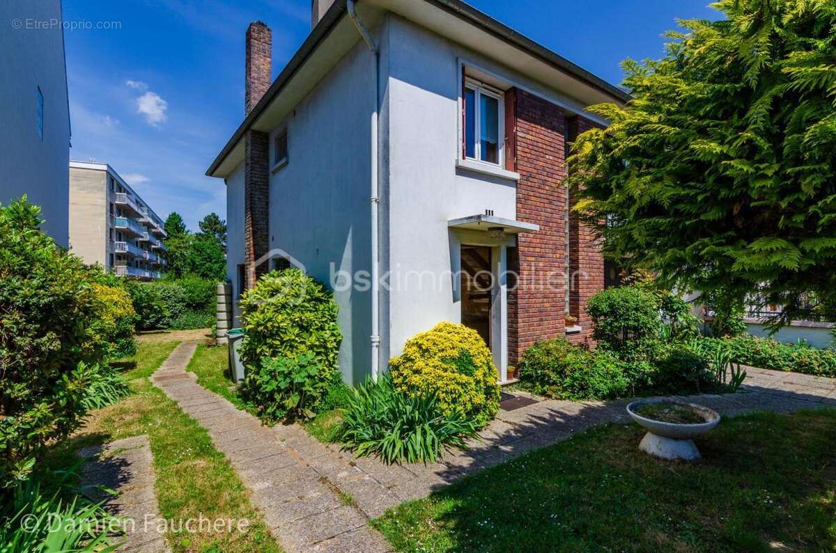 Maison à VILLEJUIF