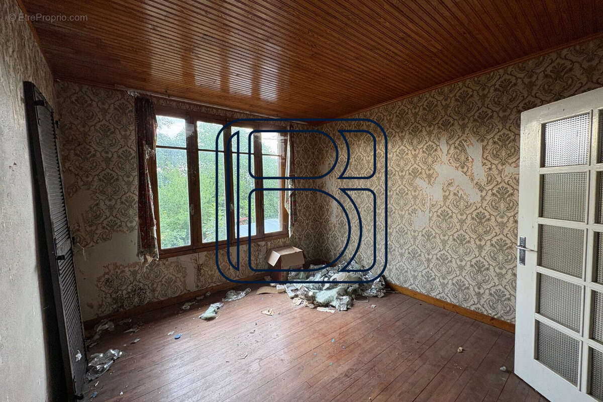 Maison 68 m² à Arlanc  - photo 3