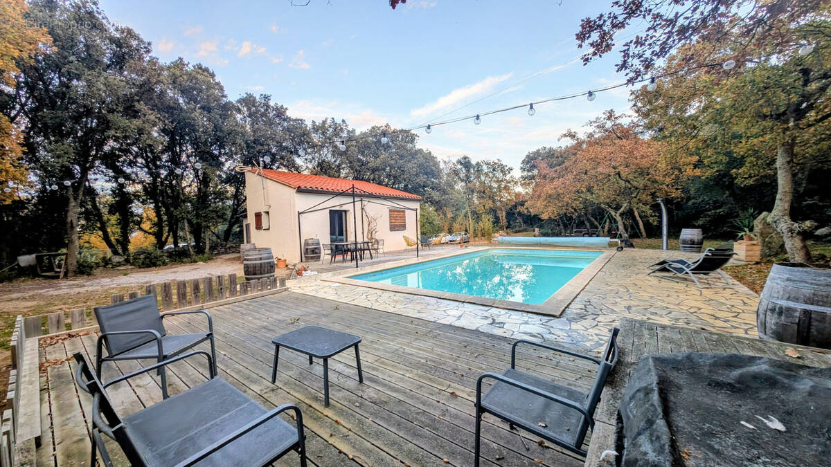 Maison à LAROQUE-DES-ALBERES