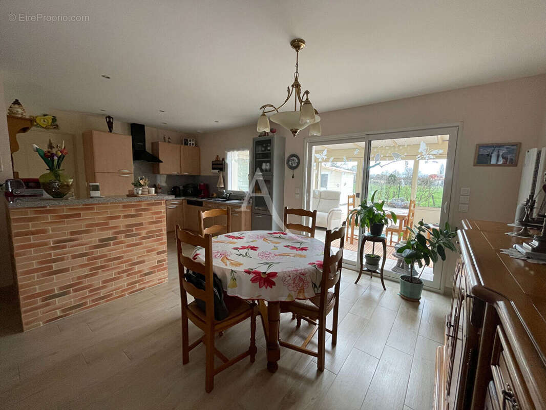 Maison à LONGEVILLE-SUR-MER