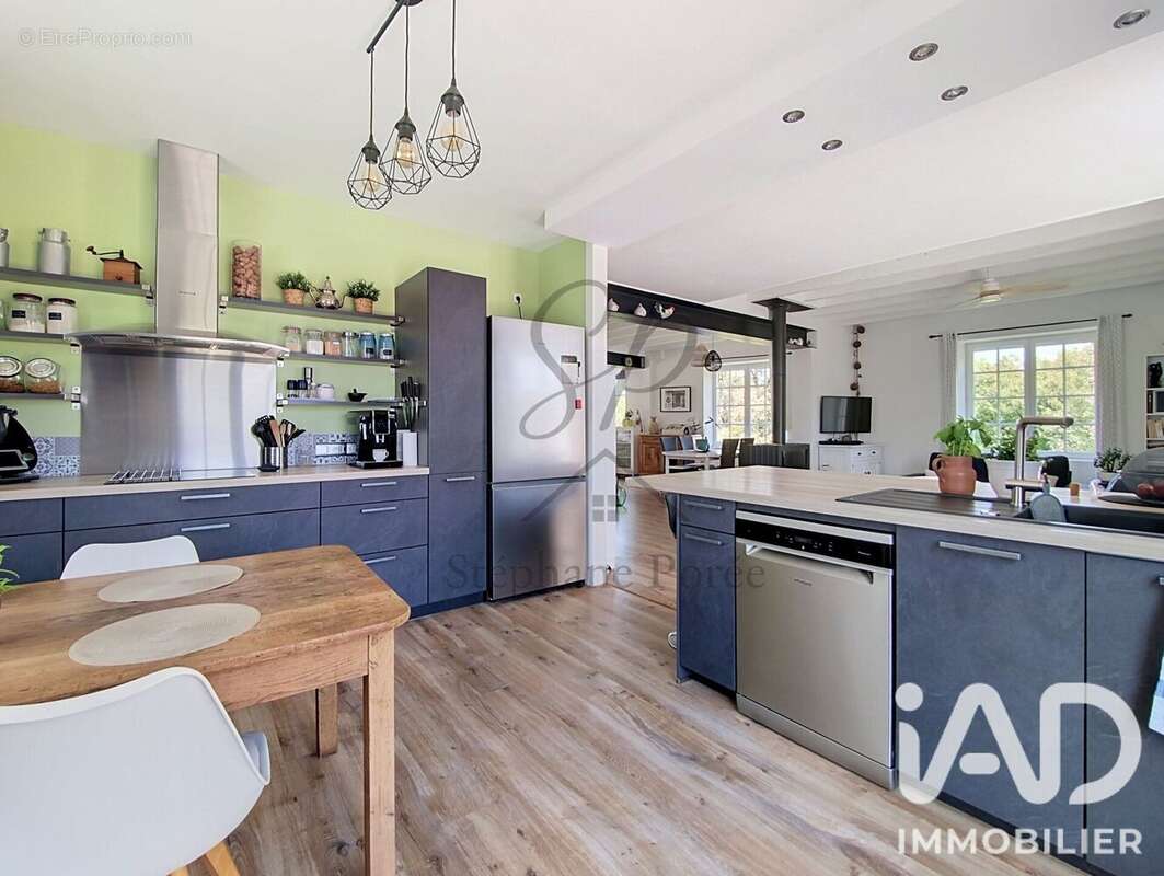 Maison 170 m² à Puylaroque  - photo 9