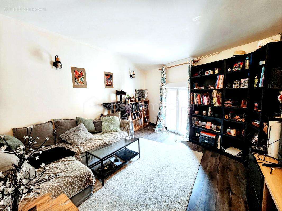 Appartement à CADENET