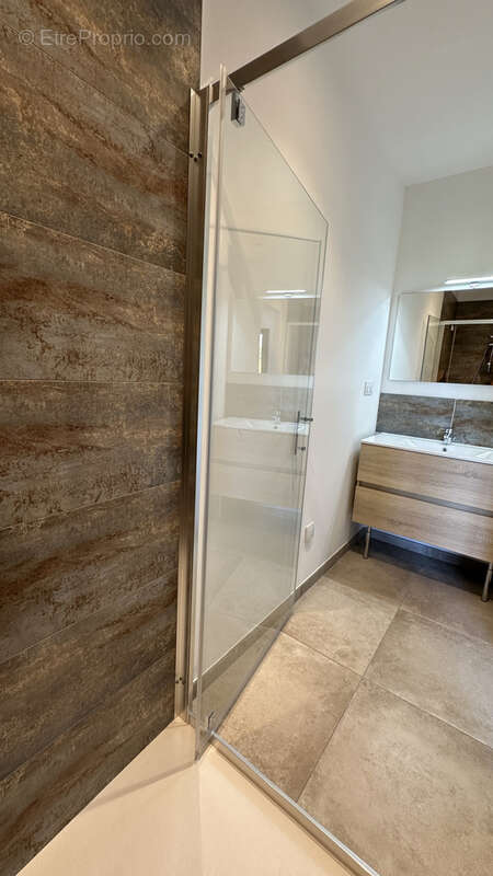 Maison à MONTBOUCHER-SUR-JABRON