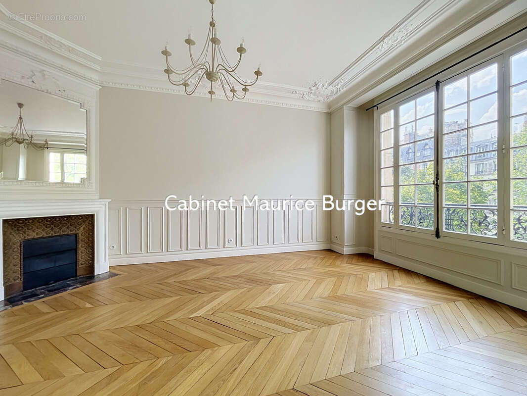 Appartement de caractère   104,55 m2   Immeuble de standing - photo 7