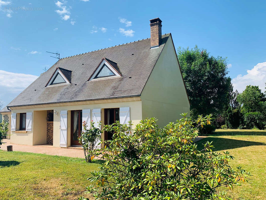 Maison à CHEROY