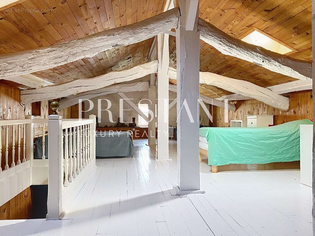 Maison à SAINT-LAURENT-DE-GOSSE