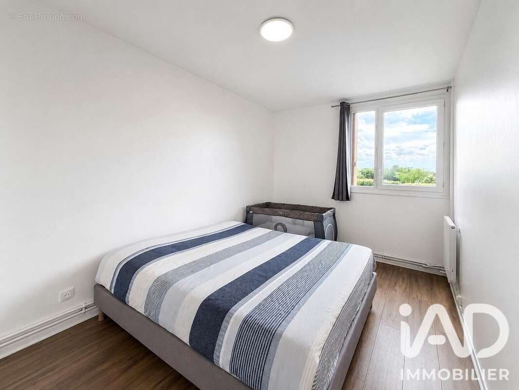 Photo 4 - Appartement à POISSY