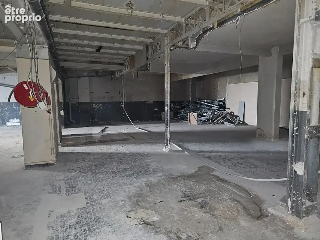 Hyper centre de REIMS - Plateau de 373 m² à usage professionnel - photo 9