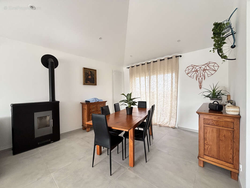 Maison à LE GIROUARD