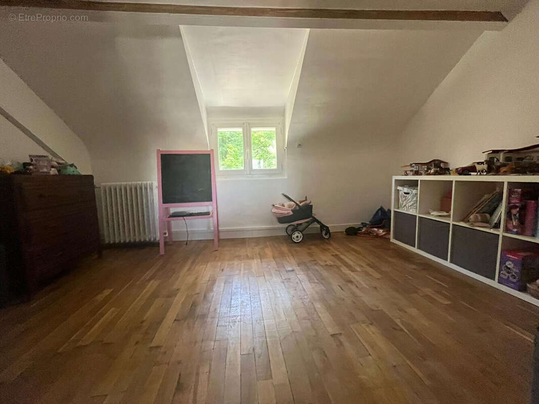 Maison à MARLY-LA-VILLE