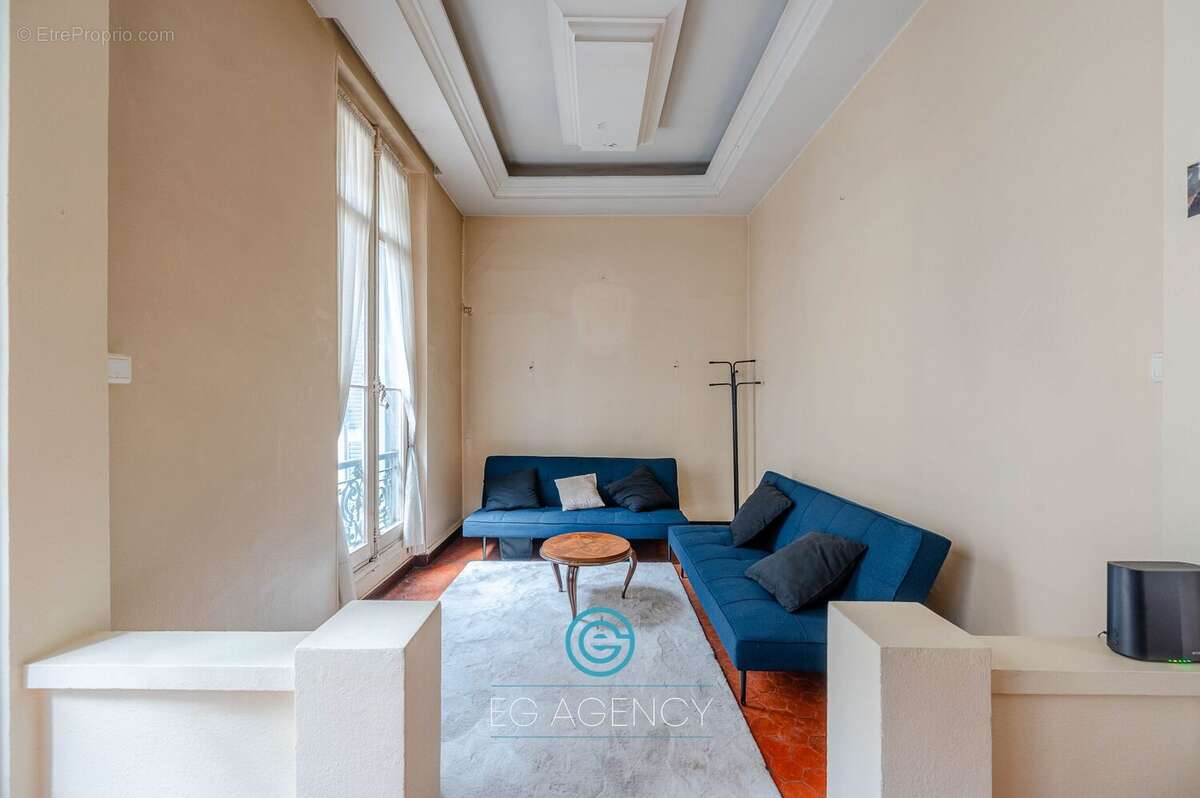 Commerce à MARSEILLE-6E