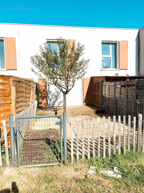 Maison à VILLENEUVE-TOLOSANE