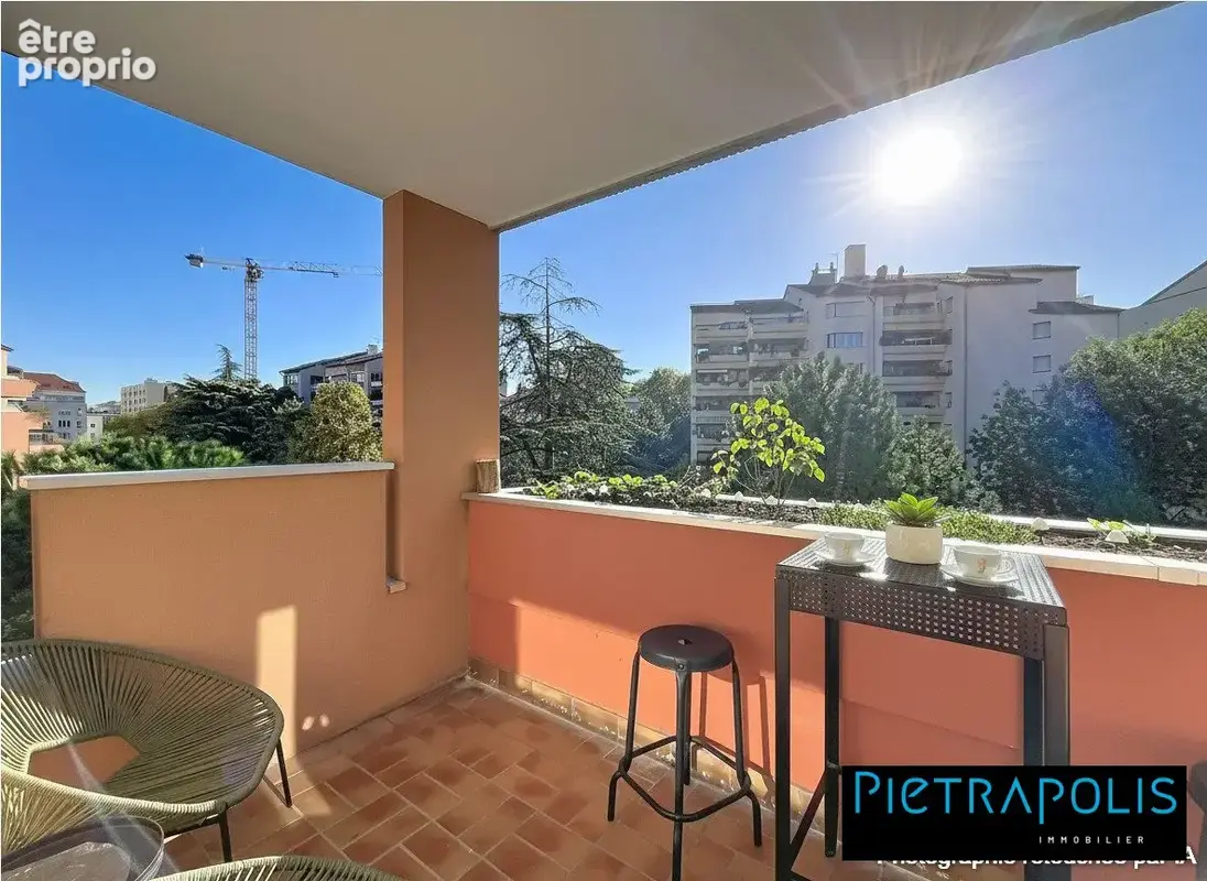 Appartement 4 pièces 83 m² à vendre à Lyon-7e (69007) - photo 2