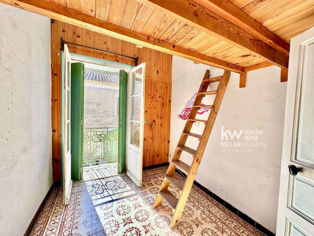 Maison à VACQUIERES