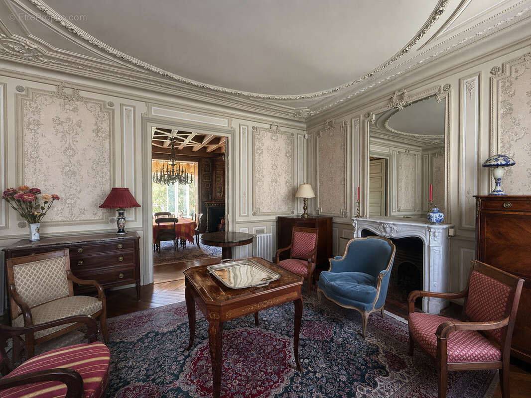 Maison à AUBIGNY-SUR-NERE