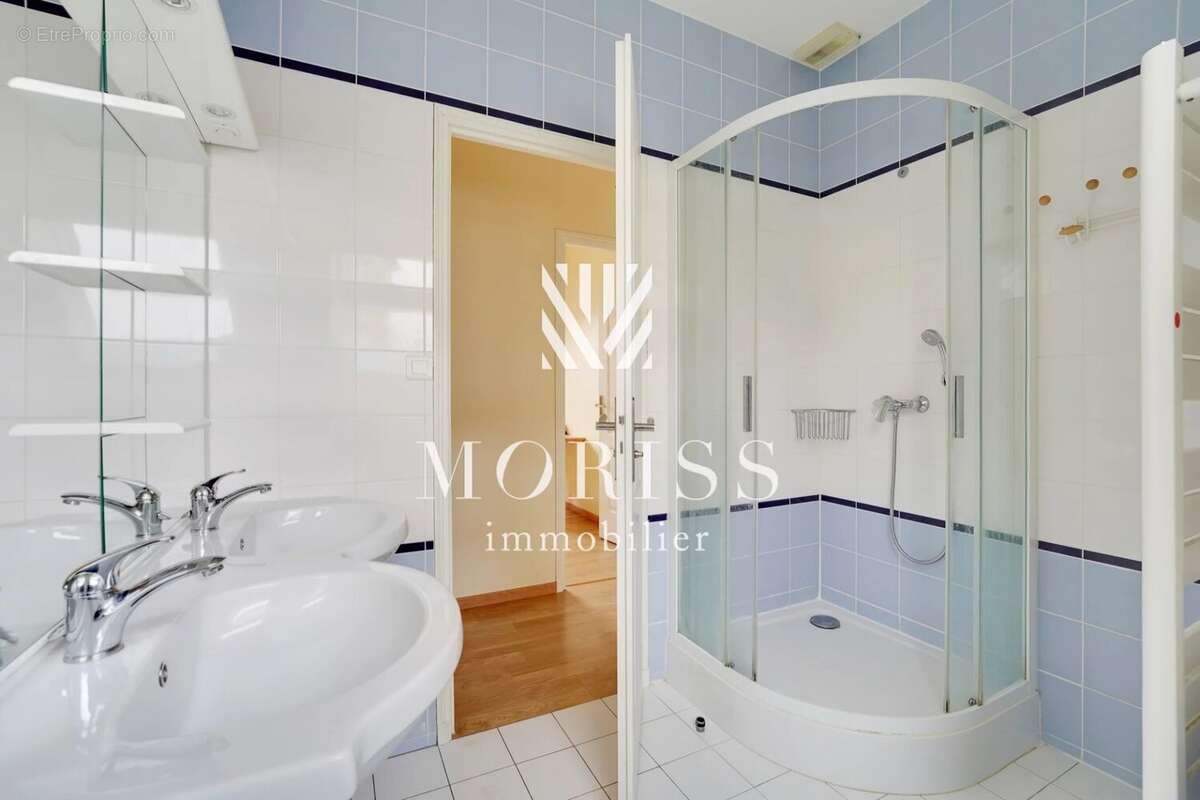 Maison à LE PERREUX-SUR-MARNE