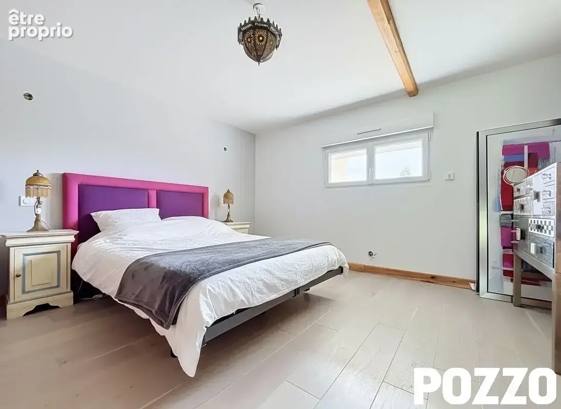 A vendre. st jean d'elle. maison entierement renovee avec dependance. - photo 4