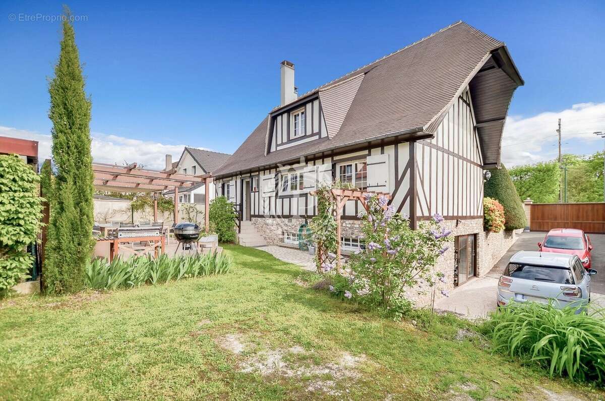 Maison à CONFLANS-SAINTE-HONORINE
