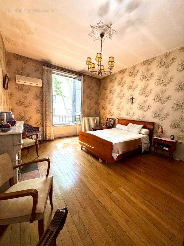 Maison à VILLEURBANNE