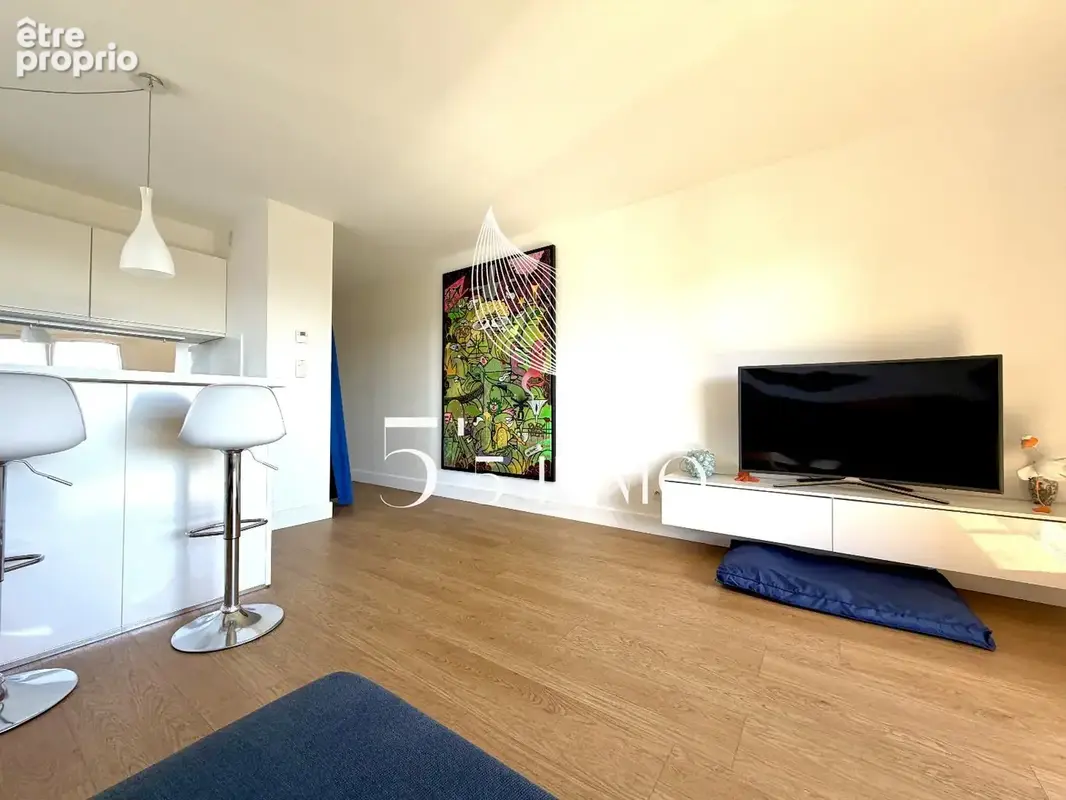 T3 dernier etage - lironde - photo 5