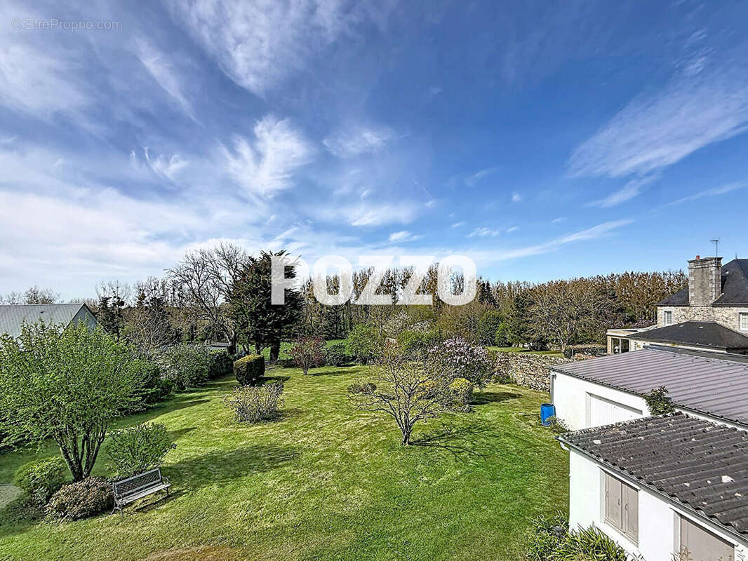 Maison à JULLOUVILLE