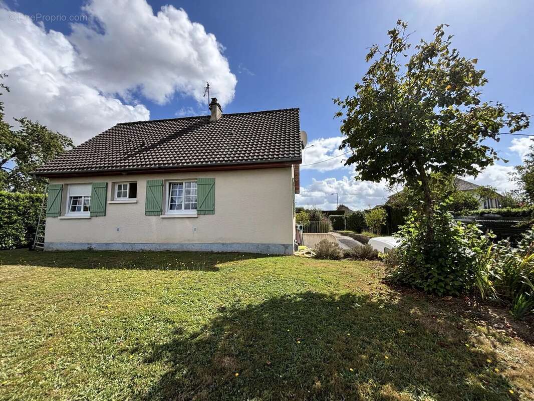 Maison Menneval 3/4ch - 972m2 - vivable de plain-pied. - photo 2