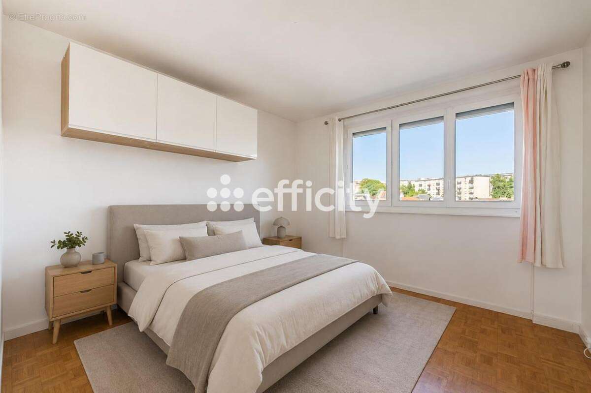 Appartement à SURESNES