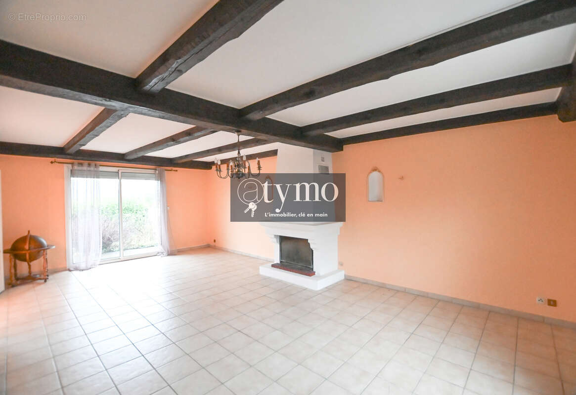 Maison à PLEYBER-CHRIST