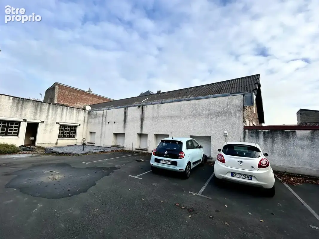 Cambrai, proche centre, ensemble de bureaux - photo 7