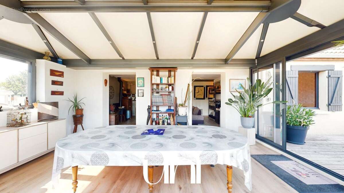 Maison 7 pièces de 174m2 de plain-pied - Ver Sur Mer - photo 9