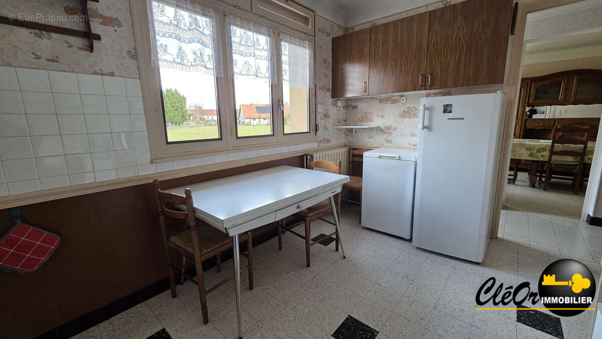 Maison à PIERRE-DE-BRESSE