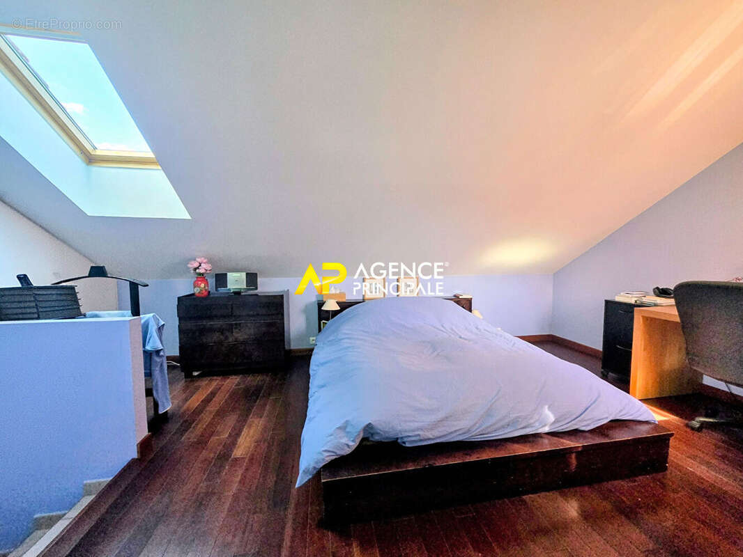 Maison 5 chambres sur le marché des coteaux d'ARGENTEUIL - photo 14