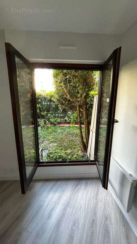 Appartement à CHARENTON-LE-PONT
