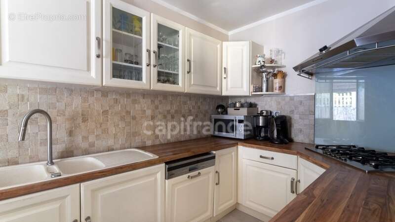 Maison à vendre 3 pièces LA ROQUEBRUSSANNE (83) - photo 9
