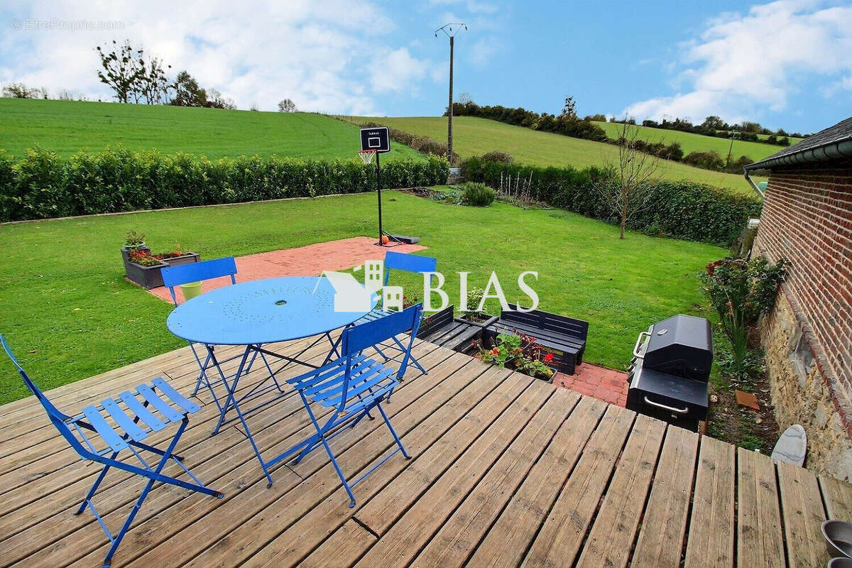 Maison à NEUFCHATEL-EN-BRAY