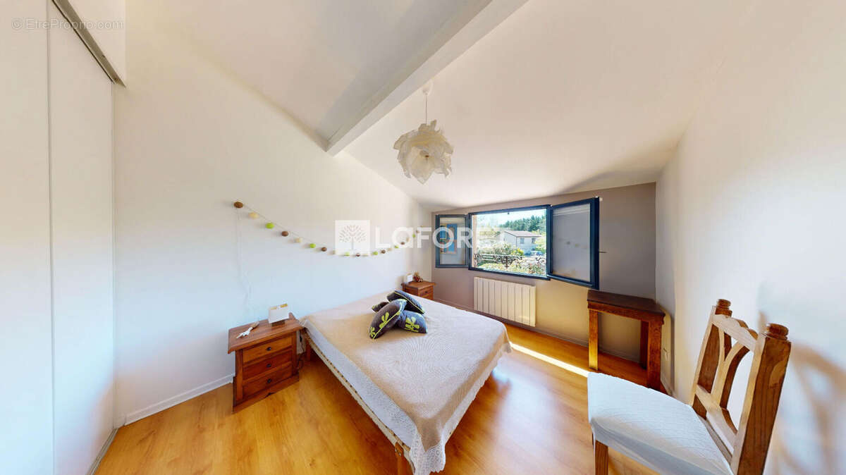 Villa de 7 pièces de 217 m²  avec piscine chauffée et dépendance L'Union - photo 11